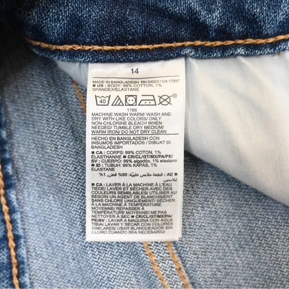 Old Navy Women's 14 Higher High-Rise Sky-Hi A-Line Short - Picture 9 of 9